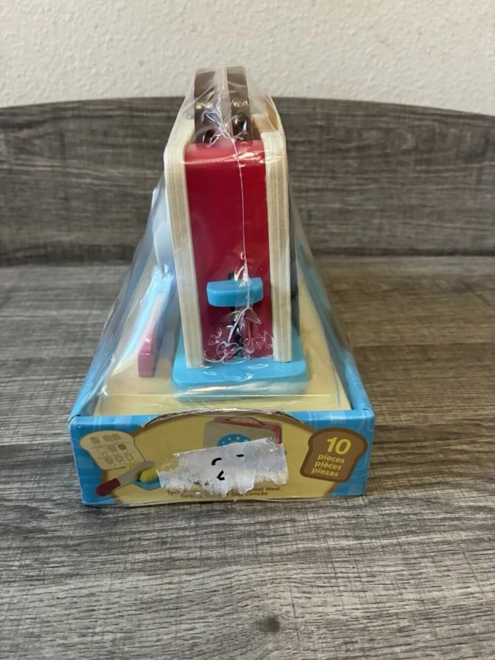 Melissa And Doug Wooden Bread And Butter Toaster Play Set